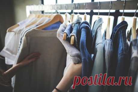 Во Владивостоке пройдет фестиваль дизайнерской одежды. Фестиваль дизайнерской одежды «Модное Приморье» пройдет во Владивостоке в конце мая. Об этом сообщает «МК». Как отмечается, мероприятие пройдет с 25 по 27 мая на территории видовой площадки Спортивной гавани. Там заработает модный маркет с одеждой и аксессуарами от российских дизайнеров.