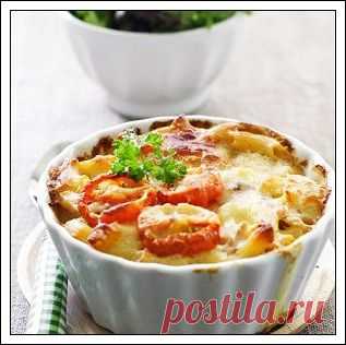 Запеченные макароны с помидорами под сыром