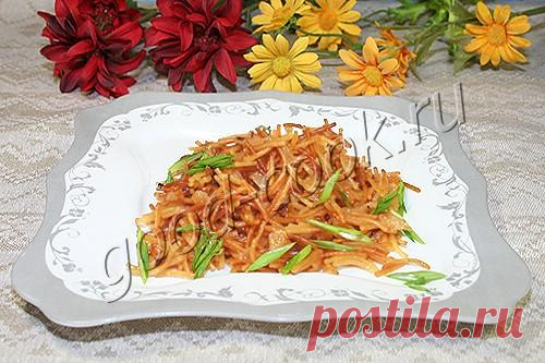 Жареная вермишель - рецепт хоть и простейший, но очень вкусный.