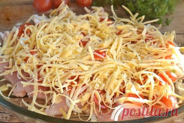 Куриные грудки по-французски


Рецепт, как приготовить куриные грудки по-французски, очень прост. Куриные грудки необходимо порезать тонкими пластинами, отбивать их не нужно, потому что курочка очень нежная. Выложить сверху мелко нарезанный лук и помидоры и посыпать тертым сыром. На этом активная часть заканчивается, осталось только поставить блюдо в духовку, а пока оно будет запекаться, подготовить гарнир: макароны, пюре или кашу. 


Ингридиенты:

Куриное филе: 1 Штука,
С...