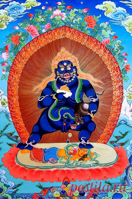 В буддийской традиции Дзамбала (более точное произношение — Джамбала) — это бодхисаттва богатства и изобилия. Почитание его направлено не только на обретение материальных благ, но и на развитие щедрости, великодушия и правильного отношения к богатству. Считается, что Джамбала помогает верующим устранить бедность и трудности, чтобы те могли сконцентрироваться на духовной практике и помощи другим. Существует несколько форм Джамбалы, и Синий Джамбала (Кубра Джамбала) — одна из самых могущественных.