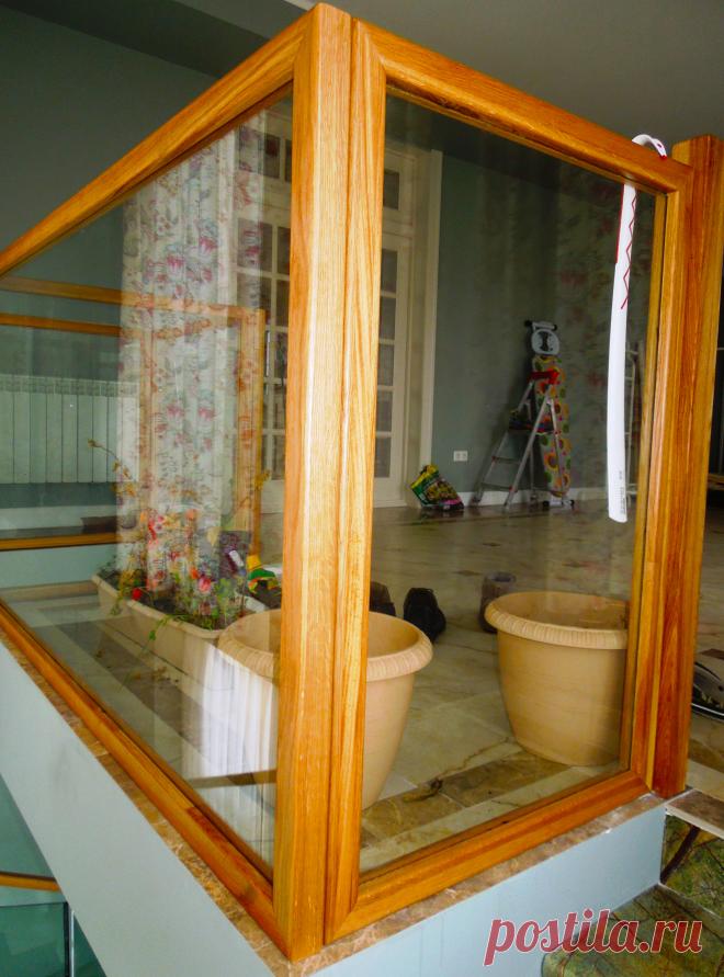 Ограждения из стекла и дерева