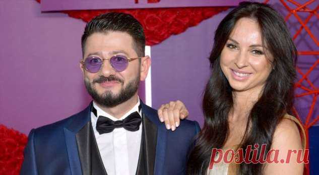 «Бюджетом заведую я»: 40-летний Михаил Галустян рассказал о семейной жизни . Милая Я