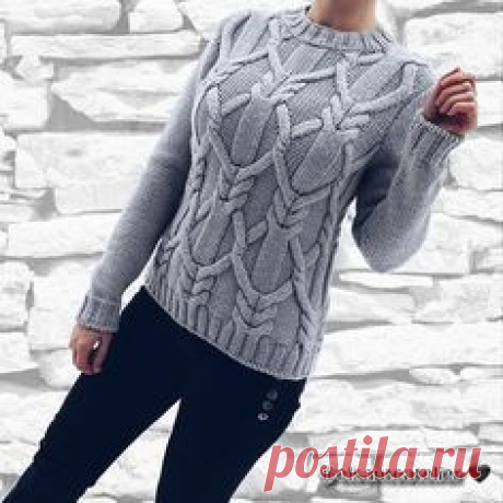 Стильный свитер крупной вязки #madeunique #knittinginspiration #knitweardesign #handknit #iloveknitting #knittedsweater