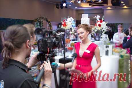 Первый из множества отчетов со свадебной выставки Wedding EXPO 2014 от BB Studio - професcиональная фотостудия смотрите на нашем сайте! Вас ждут фотографии и видео-обзор!