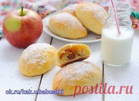 6 РЕЦЕПТОВ БЫСТРЫХ И ВКУСНЫХ ПИРОЖКОВ
1. Тесто как пух 
Ингредиенты: 
1 стакан - кефира, 
0.5 стакана - растительного масла, 
1 пакетик (11 граммов) сухих дрожжей, 
1 ч.- ложка соли, 
1 ст. ложка - сахара, 
3 стакана- муки 
Кефир смешать с маслом и немного подогреть, добавить соль и сахар,муку просеять и смешать с дрожжами, влить постепенно кефирную смесь и замесить тесто, накрыть и поставить в тепло на 30 минут. Пока тесто будет подходить, можно приготовить начинку. Проти...