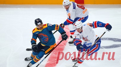 КХЛ оправдала не пустивших фанатов с джерси «Шанхайских драконов» работников СКА. Континентальная хоккейная лига (КХЛ) отреагировала на действия сотрудников СКА, не допустивших на арену болельщиков китайского клуба «Шанхайские драконы» с атрибутикой, содержащей иероглифы. Читать далее