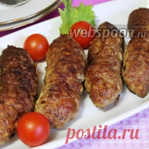 Мясные колбаски с чесноком