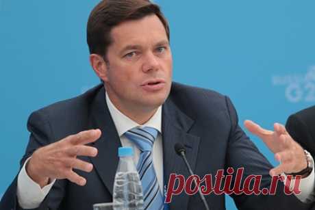 Назван российский миллиардер с самым большим доходом. Основной владелец «Северстали» Алексей Мордашов назван лидером в рейтинге миллиардеров с наибольшими доходами в 2020 году. Дивиденды и продажа акций оператора Tele2 принесли ему 1,7 миллиарда долларов. Председатель совета директоров и основной акционер группы НЛМК Владимир Лисин заработал на дивидендах и продаже акций.