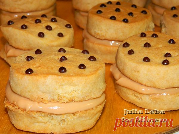 Нежное песочное пирожное с кремом