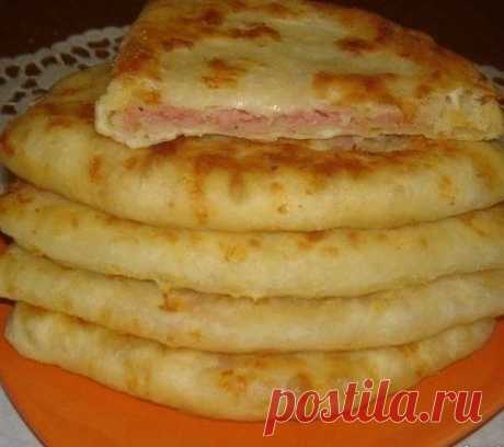 Сочные и хрустящие сырные лепёшки с начинкой