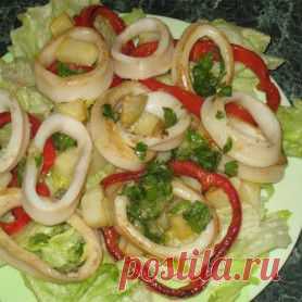 Кальмары с овощами