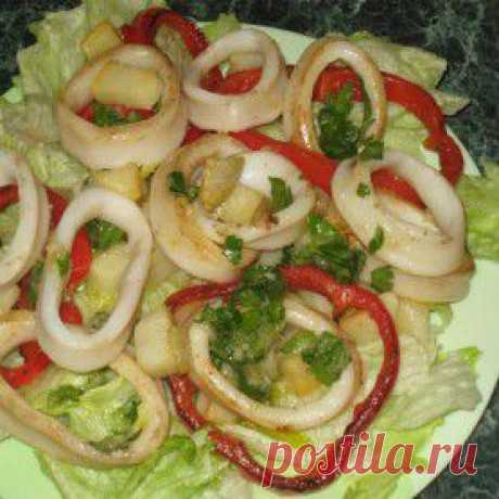 Кальмары с овощами