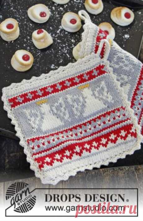 Holy Cookie! / DROPS Extra 0-994 - Free knitting patterns by DROPS Design DROPS Christmas: Knitted DROPS pot holder in ”Paris” with angels for Christmas.