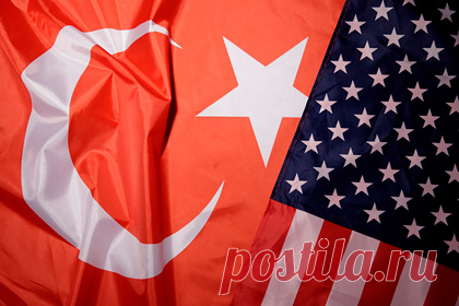 В США назвали Турцию большой угрозой. Председатель комитета по международным отношениям сената США Роберт Менендес назвал Турцию самой большой угрозой в Восточном Средиземноморье. Политик включил Турцию в число основных вызовов, которые стоят перед международным сообществом, наряду с Китаем, Россией и изменением климата.