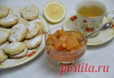Яблочное варенье с лимоном и айвой