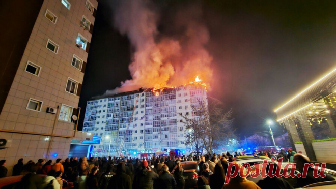 В Анапе обрушилась мансарда горящей многоэтажки. В результате пожара в многоэтажном доме в Анапе обрушилась по всей площади мансарда здания. Об этом сообщает РИА Новости со ссылкой на экстренные службы. Крыша дома частично обрушилась, огонь перекинулся на квартиры. По данным экстренных ...