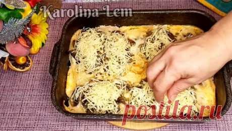 С Вами Каролина Лэм | Любимое многими мясо по-французски - нежная, сочная свинина, запечённая под сыром, с грибами и луком