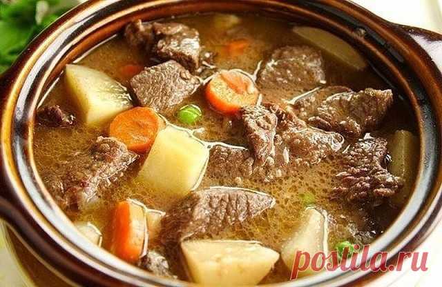 Варианты ужина за 30 минут
1. Горшочки с мясом, фасолью и грибами

ИНГРЕДИЕНТЫ:
● 500 г говядины (свинины, баранины)
● 200 г фасоли
● 300 г помидоров
● 300 г грибов
● 200 г болгарского перца
● 150 г лука
● соль
● перец
● растительное масло

ПРИГОТОВЛЕНИЕ:
Если Вы не любите фасоль, можно ее не добавлять.Вместо маленьких горшочков можно использовать форму для запекания с крышкой, объемом около 2.5 л.Из указанного количества ингредиентов получается 5 средних горшочков, объемо...