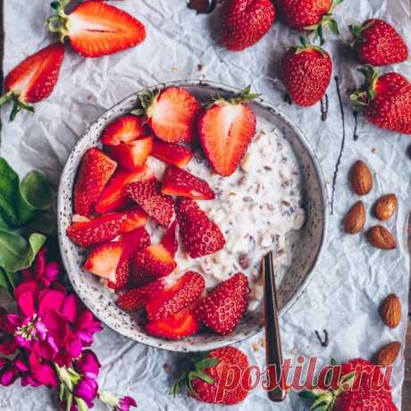 #Полезные_рецепты для похудения для диабетиков. #Меню на Среду
- #Завтрак. #Мюсли с клубникой
- #Обед. #Паста «Примавера» со свиным филе
- #Ужин. #Салат со шпинатом и чечевицей