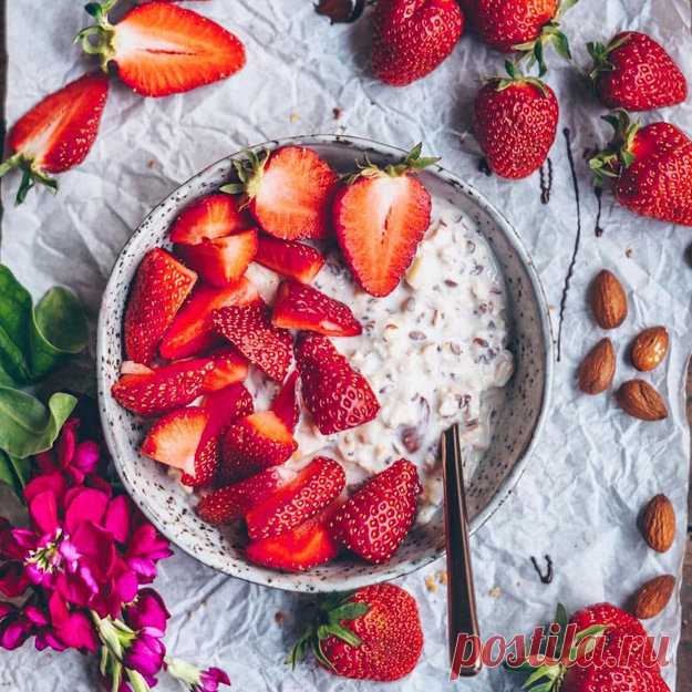 #Полезные_рецепты для похудения для диабетиков. #Меню на Среду
- #Завтрак. #Мюсли с клубникой
- #Обед. #Паста «Примавера» со свиным филе
- #Ужин. #Салат со шпинатом и чечевицей