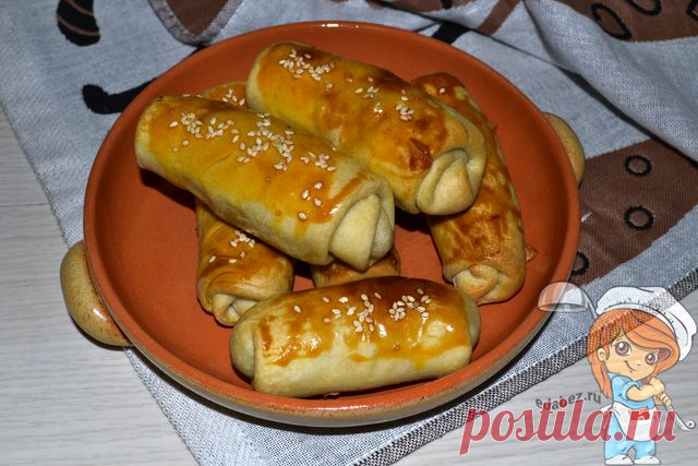 Вэрзере, рецепт вкуснейших молдавских пирожков из постного теста Рецепт вэрзере - это молдавские пирожки на бездрожжевом постном тесте. Начинка из капусты, морковки и специй. Вэрзере - идеальные пирожки: тонкое хрустящее тесто и много ароматной, вкусной начинки.