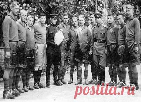 КАК СОВЕТСКИЕ ПОГРАНИЧНИКИ РАЗГРОМИЛИ БРИТАНСКИЙ «АРСЕНАЛ» | Необычная история