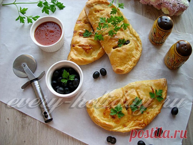 Кальцоне с ветчиной и сыром