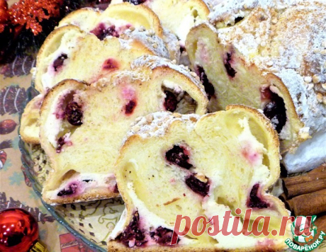 Пирог "Коса" с творогом и вишней – кулинарный рецепт