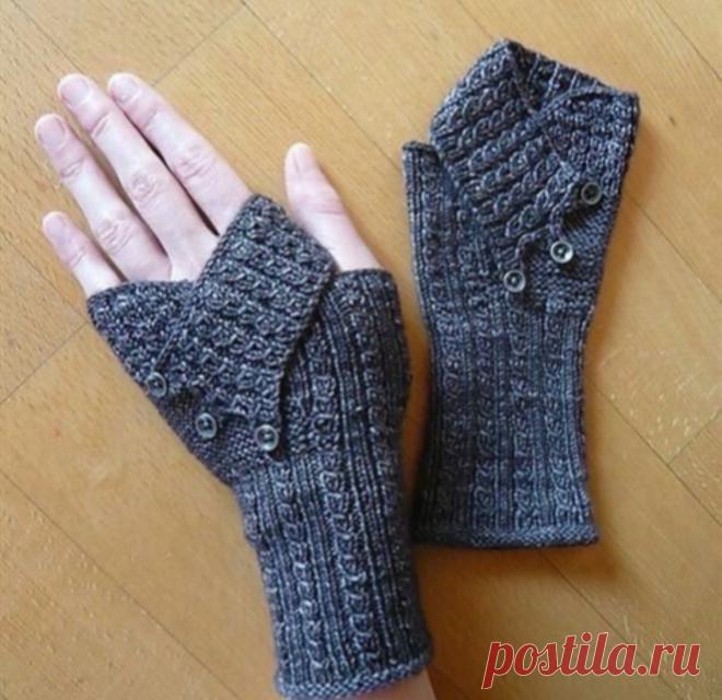 Осень близко: простые и стильные вещи, которые вяжутся за пару вечеров. | Ольга Прилуцкая, вязание - это модно | Дзен