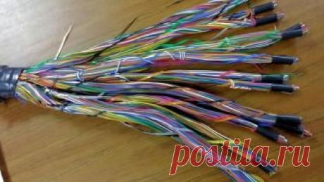 Как обжать витую пару самостоятельно — подробная инструкция Витая пара – специализированный кабель, который используется для подключения к интернету нескольких компьютеров в доме.
Он имеет несколько медных жил, и чем больше компьютеров подключено, тем больше т...