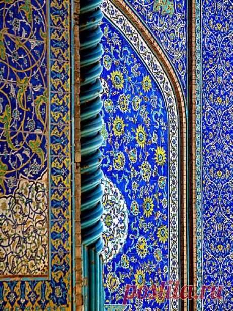 Unique blue tiles of Isfahan's buildings. Iran - Фотографии от пользователя HORIZON на Flickr  |  Pinterest • Всемирный каталог идей