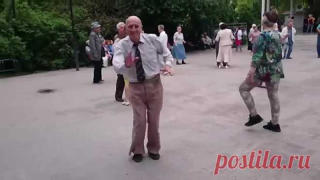 Россия непобедима с таким задорным старшим поколением! Сталинский спецназ!