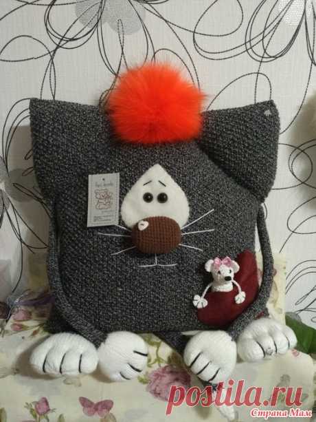 Мои котоподушки спицами Здравствуйте, дорогие мастерицы))  Давно я уже ничего не показывала, вот навязались котоподушечки.  Пряжа Ализе ланаголд, спицы круговые 4, чулочные 3, крючок 2,5 (нос из Коттон голда).