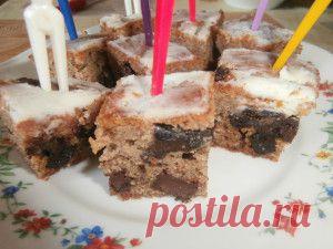 Домашний пирог с черносливом