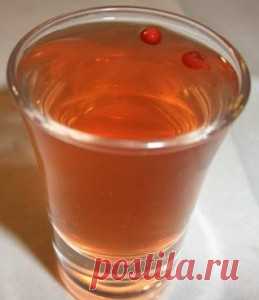 Домашние настойки из черноплодной и красной рябины