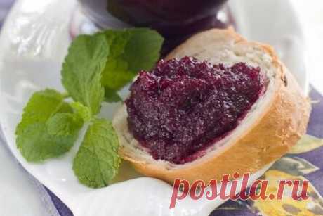 Джем из черной смородины без косточек и кожуры