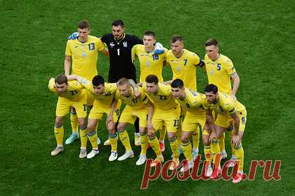 ФИФА перенесла стыковой матч сборной Украины. Международная федерация футбола (ФИФА) пошло навстречу сборной Украины и перенест стыковой матч чемпионата мира-2022 против Шотландии. ФИФА подтвердила перенос. Изначально матч должен был состояться 24 марта. Победителю встречи предстояло поспорить за выход на чемпионат мира с Уэльсом или Австрией.