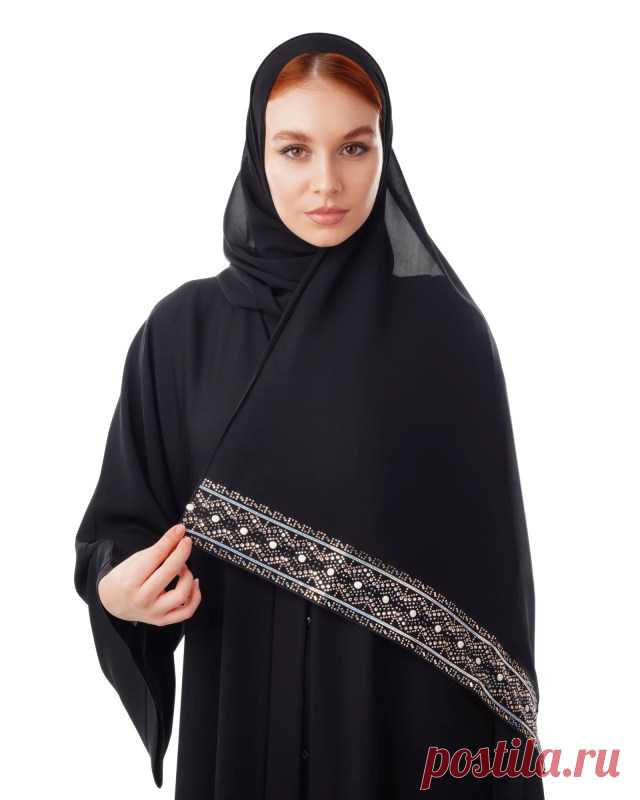 The Captivating Veiled Abayas: A Fusion of Fashion and Modesty