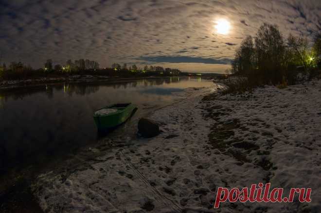 Два полнолуния и другие астрономические события марта — National Geographic Россия Ночное небо марта не слишком богато на астрономические события, но посмотреть в любом случае будет на что.