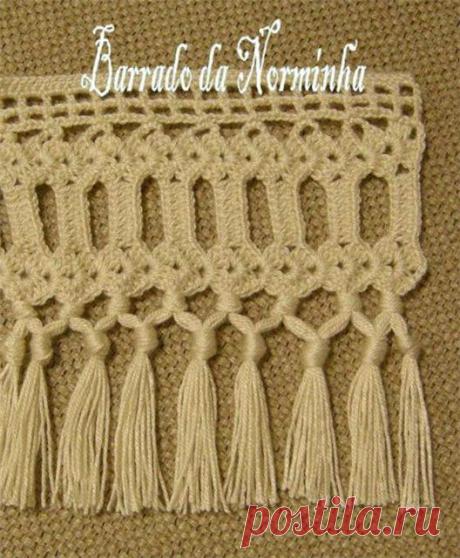 Кайма с бахромой крючком..