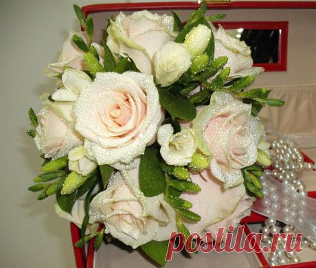 ❀❀ღ❀ღ❀❀
Пусть для тебя все двери
распахнутся,       пусть для тебя все люди улыбнутся,   пусть для тебя распустятся
цветы, такие же прекрасные, как ты!!!
ღ❀ღ❀ღ❀ღС праздником 8 Марта!!!!!