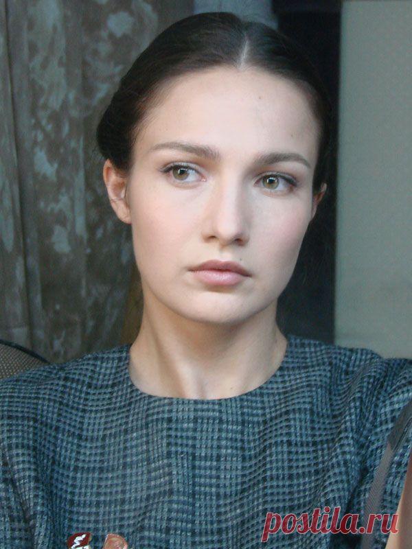 Евгения Брик - фотографии - российские актрисы - Кино-Театр.РУ