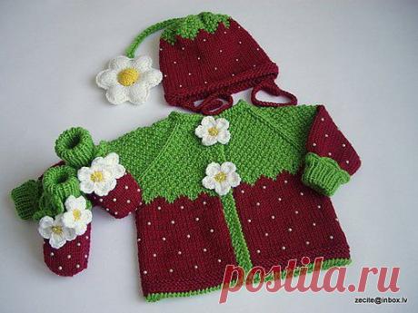 Вязаный комплект &quot;Земляничка&quot;. | Золотые спицы