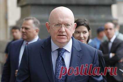 Небензя заявил о стремлении США разжечь конфликт на Ближнем Востоке. США атакуют Сирию и Ирак, чтобы разжечь конфликт и вовлечь в него крупнейшие страны Ближнего Востока. Штаты рассчитывают на дальнейшую эскалацию, заявил постпред России при ООН Василий Небензя, передает пресс-служба российского представительства при международной организации.
