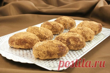 Пирожное «Картошка» из шоколадного бисквита.