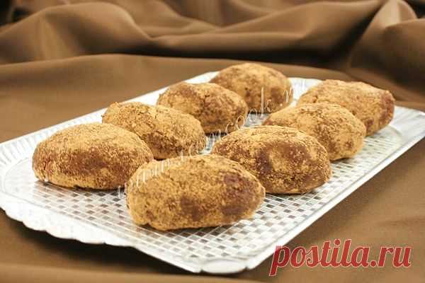 Пирожное «Картошка» из шоколадного бисквита.