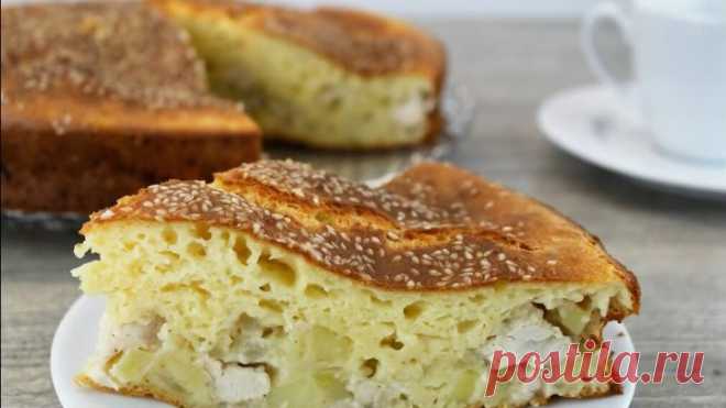 Заливной пирог с курицей и картошкой! Очень сытное и несложное блюдо!