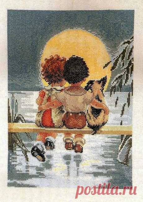 Ninos mirando la luna.