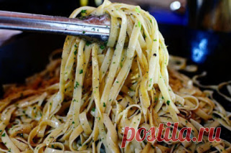 Самые вкусные рецепты: Сливочная пастa c петрушкой, лимоном и чесноком
